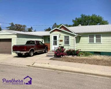 Main picture of 502 5th Ave SW