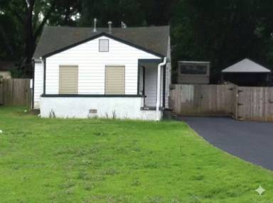 Main picture of 4219 Willowview Ave