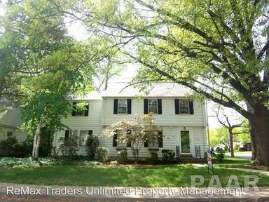 Main picture of 218 E Embert Pl