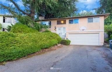 Main picture of 808 Carter Pl