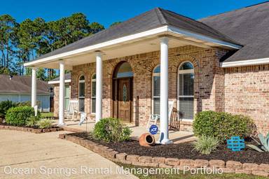 Main picture of 3321 N 10th St