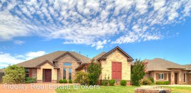 Main picture of 17413 Golden Hawk Ln