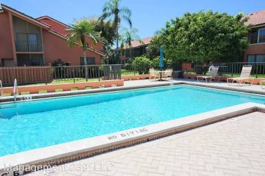 Main picture of 120 Cypress Way E