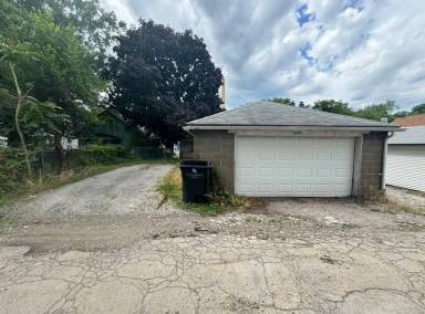 Main picture of 3205 8th Ave