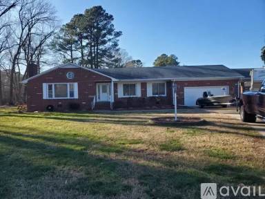 Main picture of 2001 Cedarwood Ln