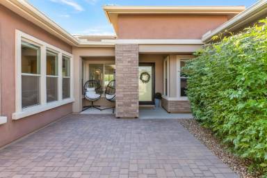 Main picture of 2855 E Los Gatos Dr