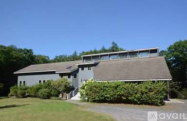 Main picture of 52 Raybrook Dr