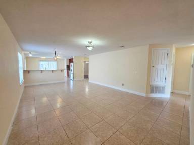 Main picture of 1028 Antigua Cir