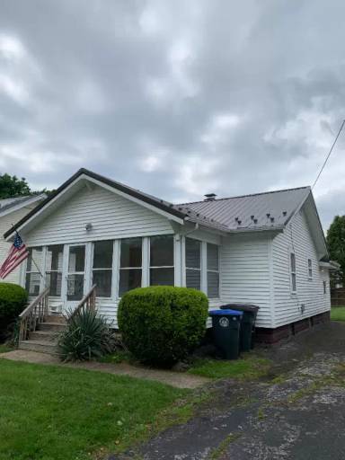 Main picture of 482 Sieber Ave