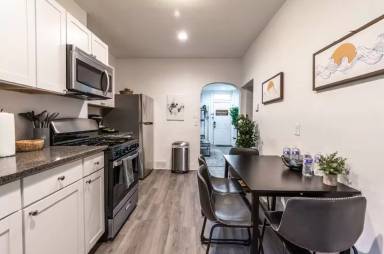 Main picture of 2207 Carey Way