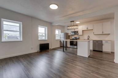 Main picture of 603 E Warrington Ave