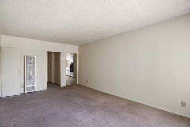 Main picture of 3732 Mentone Ave