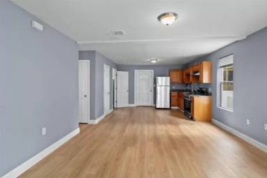 Main picture of 22 Woodford St