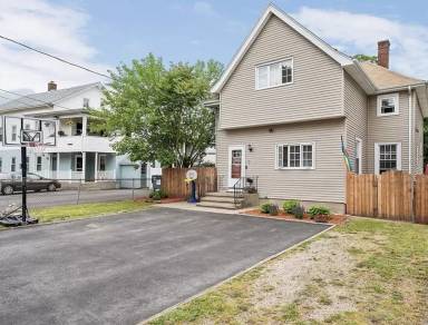 Main picture of 10 Sanford St