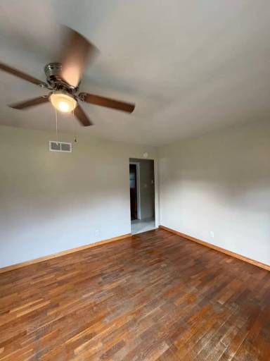 Main picture of 14590 Riley St