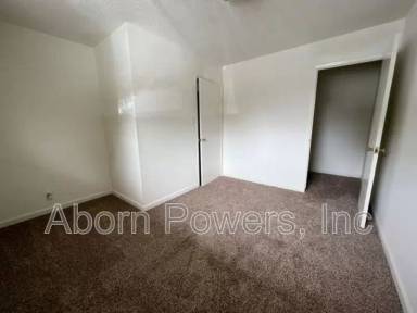 Main picture of 2807 Manor Dr