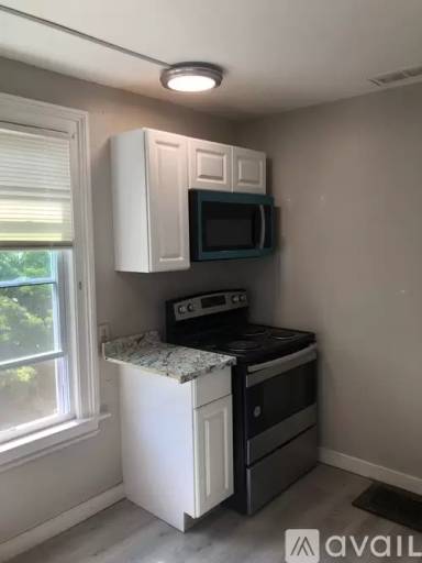 Main picture of 101 Jackson St