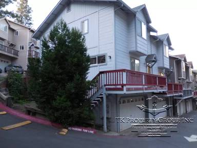 Main picture of 1340 Oak Ridge Dr