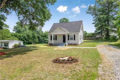 Main picture of 1340 Bridgton Rd