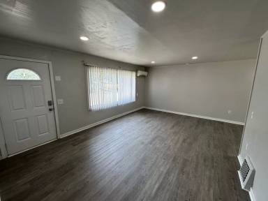 Main picture of 1509 Kimball Ave