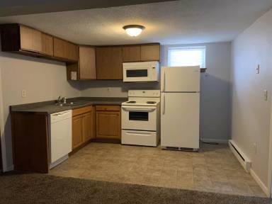 Main picture of 1038 College St N