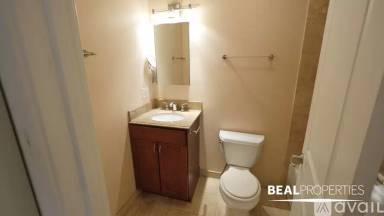 Main picture of 625 W Wrightwood Ave Apartments