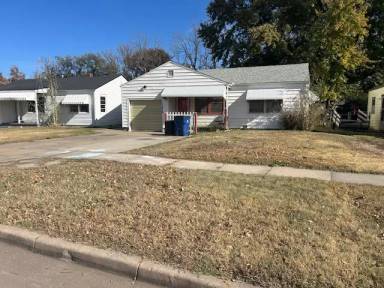 Main picture of 1438 N Battin St
