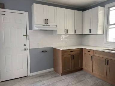 Main picture of 112 S 15th St