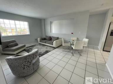 Main picture of 10285 NW 80th Ct