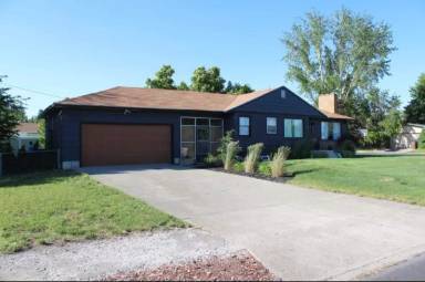 Main picture of 5104 W Northwest Blvd