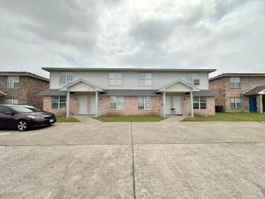 Main picture of 3206 Hereford Ln