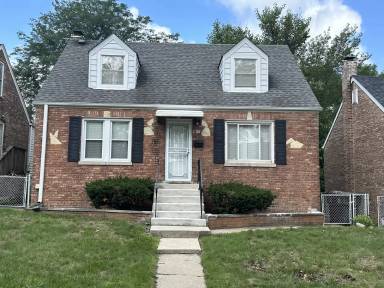 Main picture of 18116 Wildwood Ave