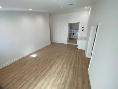 Main picture of 7638 Bobbyboyar Ave