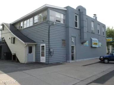 Main picture of 500 Center St