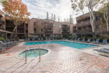 Main picture of Warner West