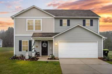 Main picture of 5675 W Old US Highway 64