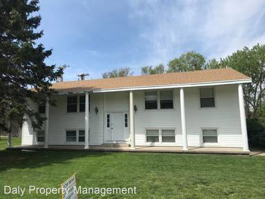 Main picture of 1504 W 1st St