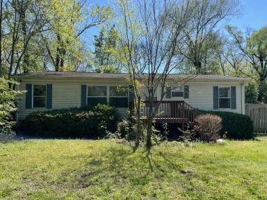Main picture of 122 E Palestine Ave