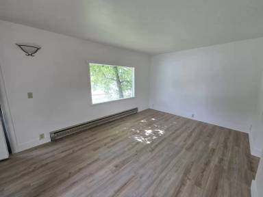 Main picture of 880 1st Ave