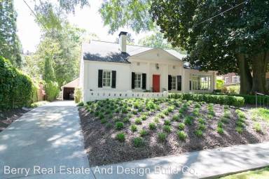 Main picture of 245 Bolling Rd NE
