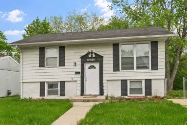 Main picture of 22015 E Churchill Dr