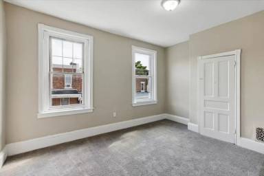 Main picture of 6611 Leeds St