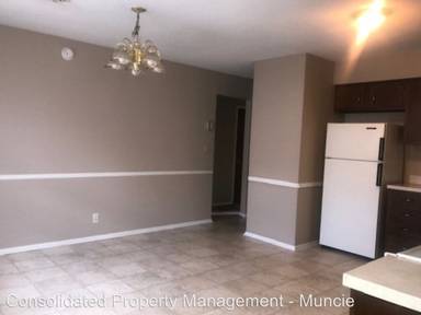 Main picture of 2704 W Cypress Dr