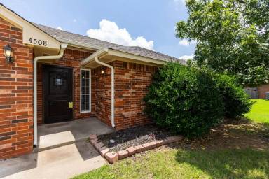 Main picture of 4508 Applegate Dr
