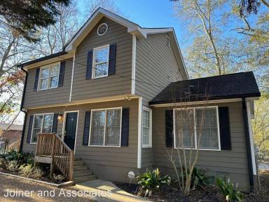 Main picture of 1684 Milledge Avenue Ext