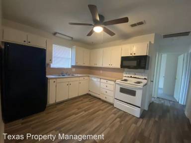 Main picture of 108 Pine St