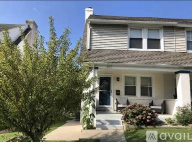 Main picture of 1440 Butler Pike