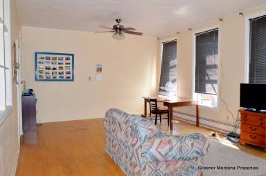 Main picture of 130 W Main St