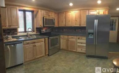 Main picture of 255 Hudson Ave