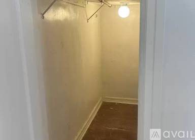 Main picture of 724 Huntington Rd